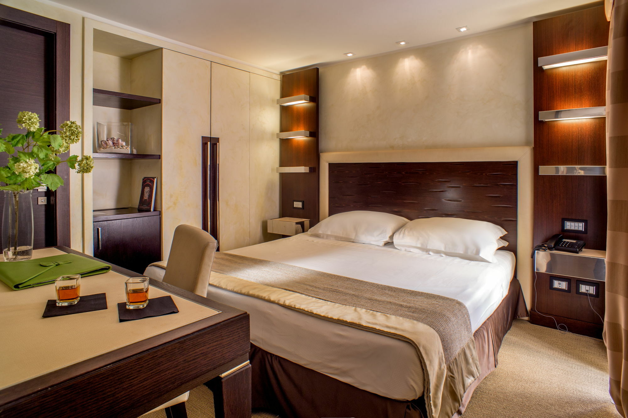 Les Fleurs Luxury House Gæstehus 3*
